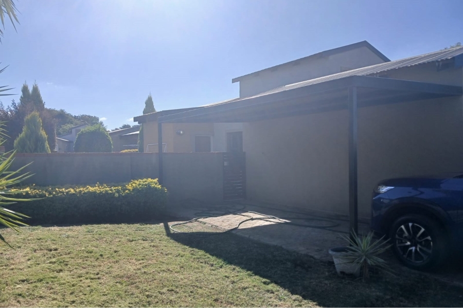 To Let 3 Bedroom Property for Rent in Waterval East North West